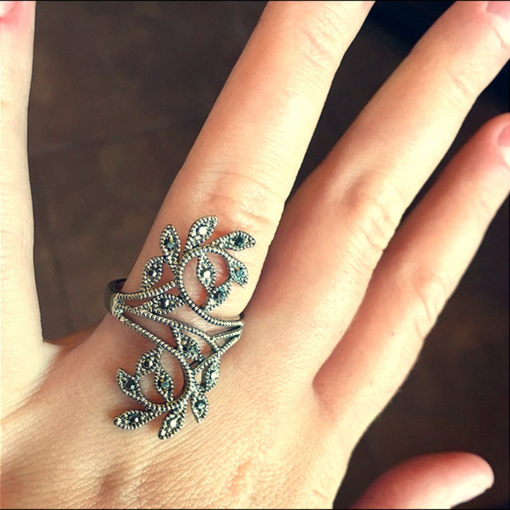 Antique Silver Black Marcasite Retro Vintage Ring